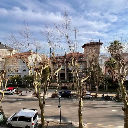 Apartamento Menendez Pelayo 산탄데르