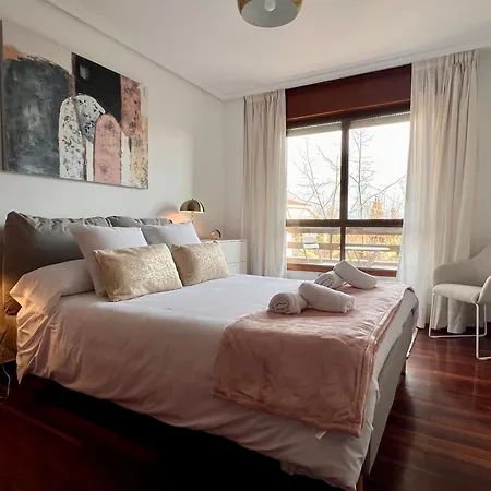 Apartamento Menendez Pelayo * 산탄데르